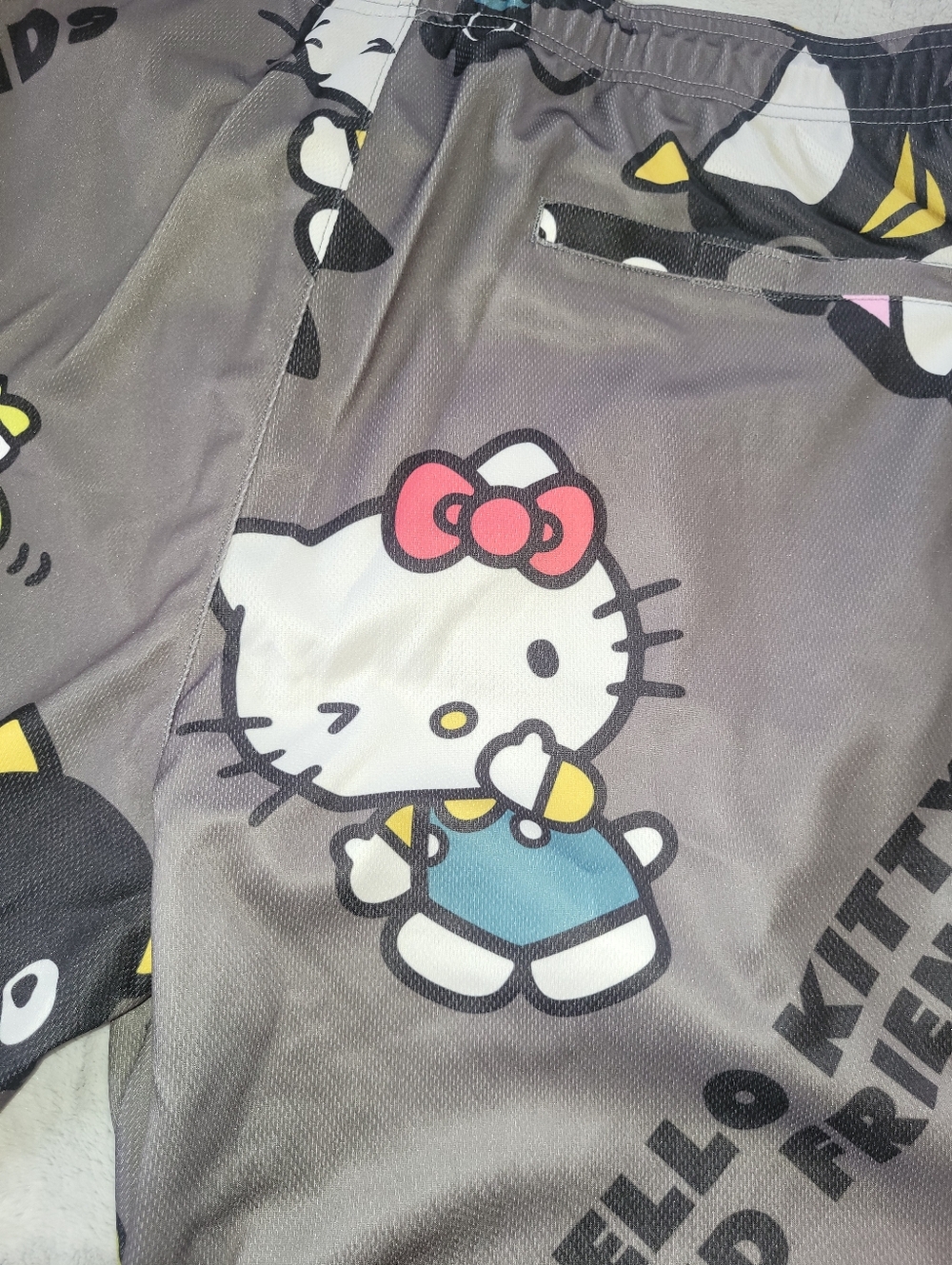 Hello Kitty & Friends Sanrio Mens XL (40-42) Drawstring Pull On Gray Shorts - Picture 9 of 13